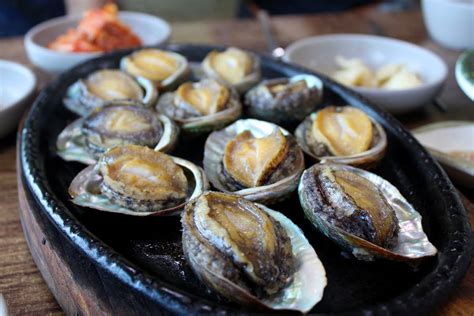 제주도 먹거리: 바다와 땅이 만나는 맛의 향연